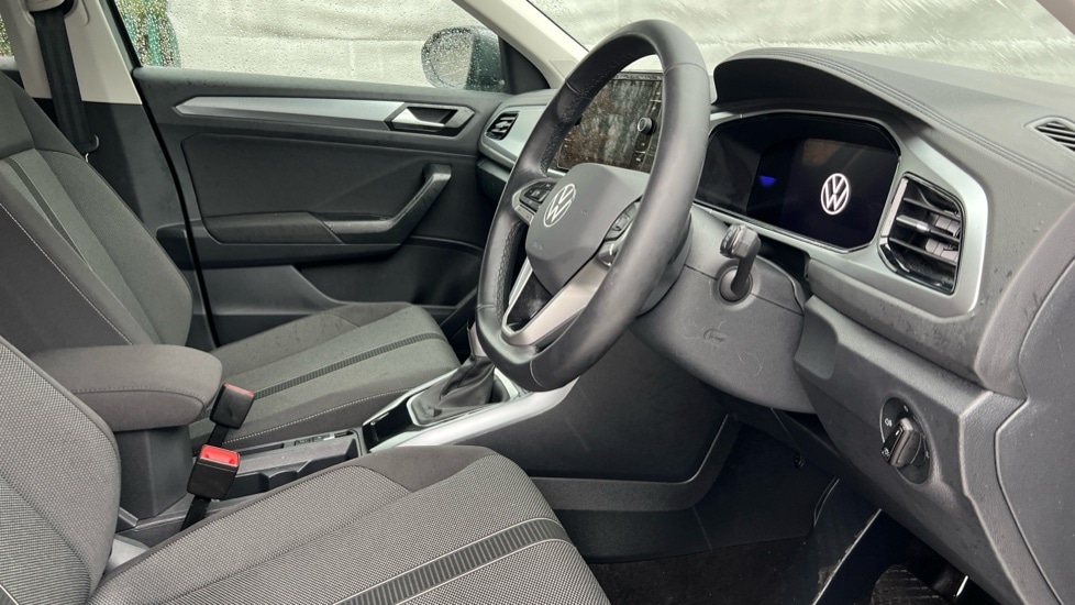 Used Volkswagen T-Roc 2025 for sale - 76874464: Photo 26