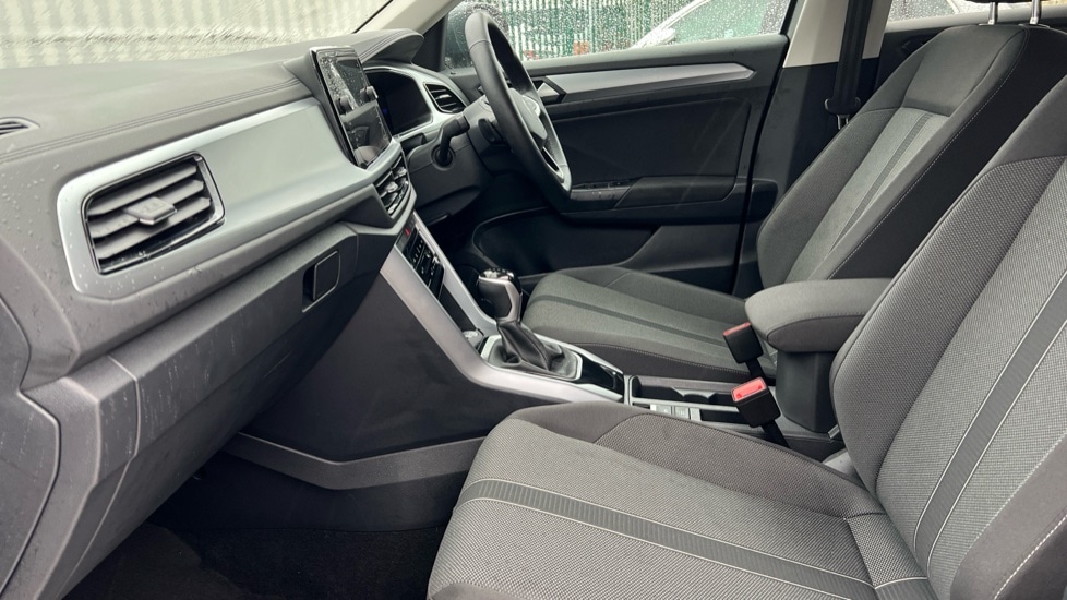 Used Volkswagen T-Roc 2025 for sale - 76874464: Photo 28