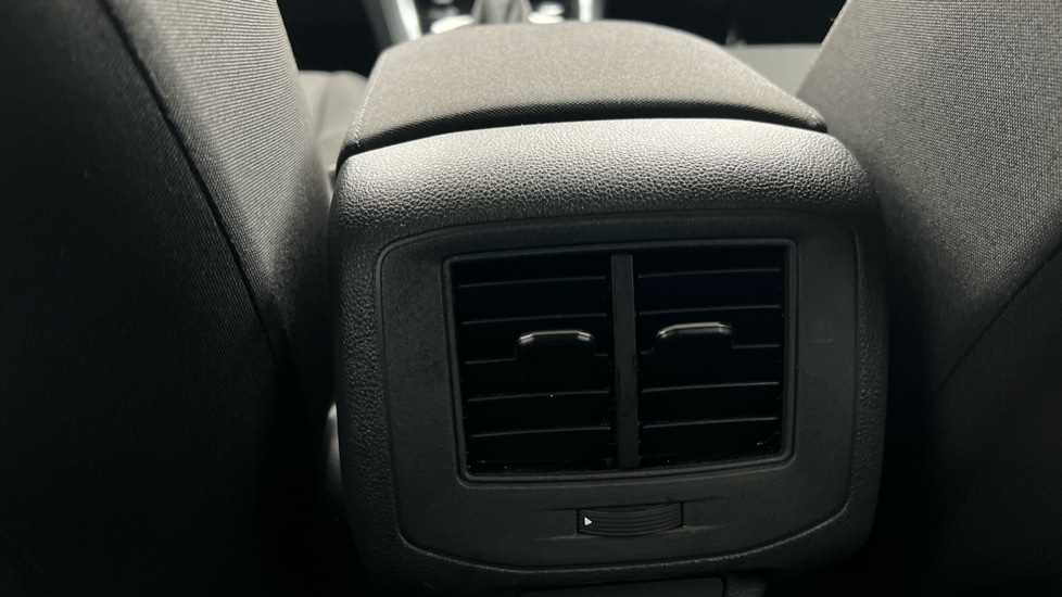 Used Volkswagen T-Roc 2025 for sale - 76874464: Photo 34