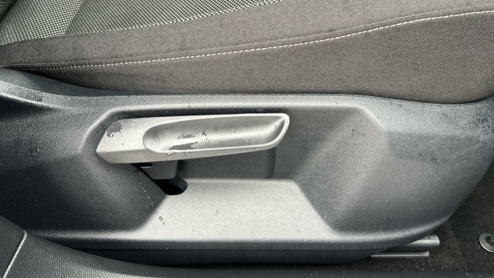 Used Volkswagen T-Roc 2025 for sale - 76874464: Photo 39