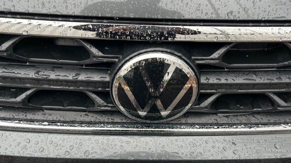 Used Volkswagen T-Roc 2025 for sale - 76874464: Photo 43