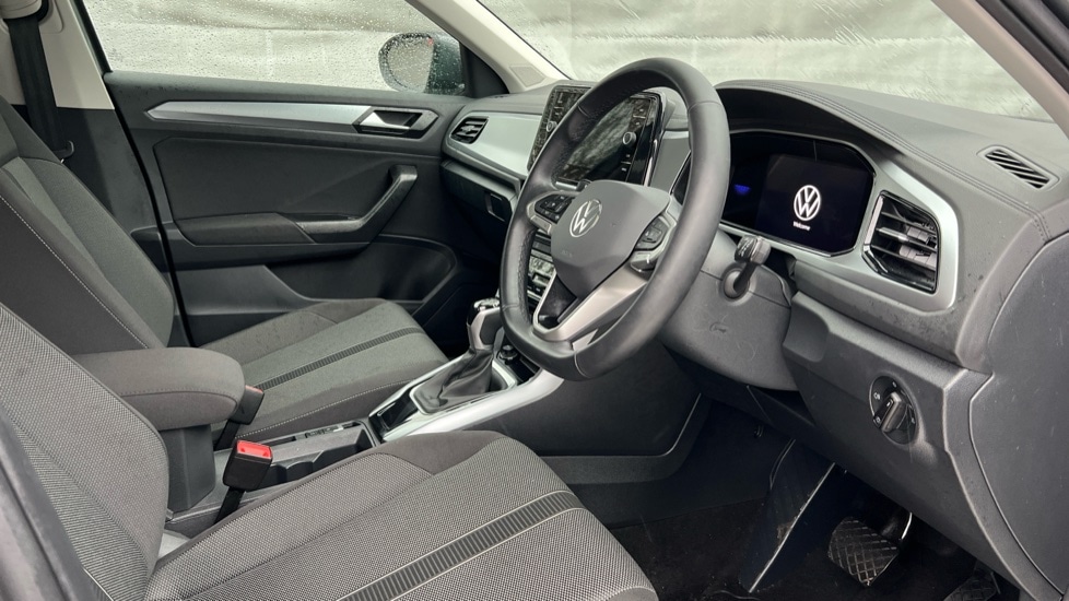 Used Volkswagen T-Roc 2025 for sale - 76874464: Photo 5