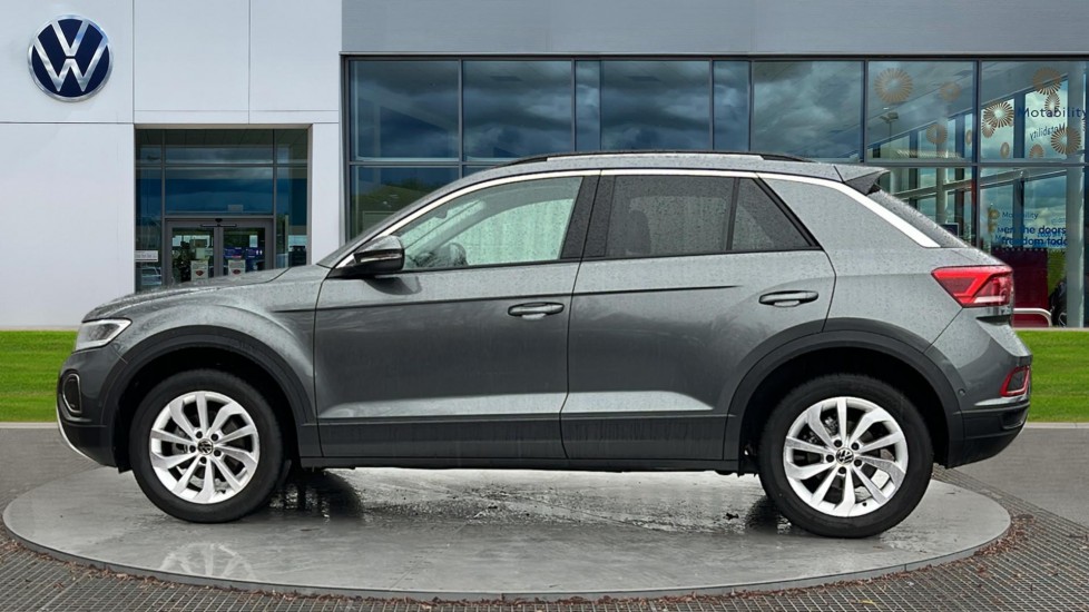 Used Volkswagen T-Roc 2025 for sale - 76874464: Photo 8