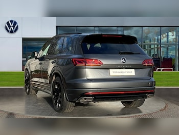 Used Volkswagen Touareg 2021 for sale - 76999295: Photo