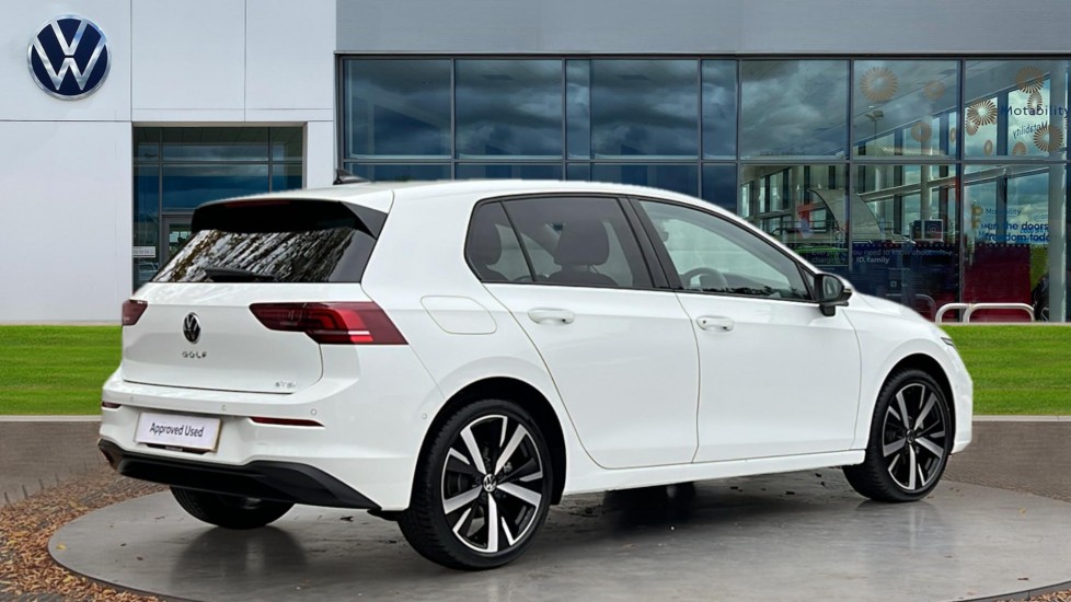 Used Volkswagen Golf 2025 for sale - 76870334: Photo 7