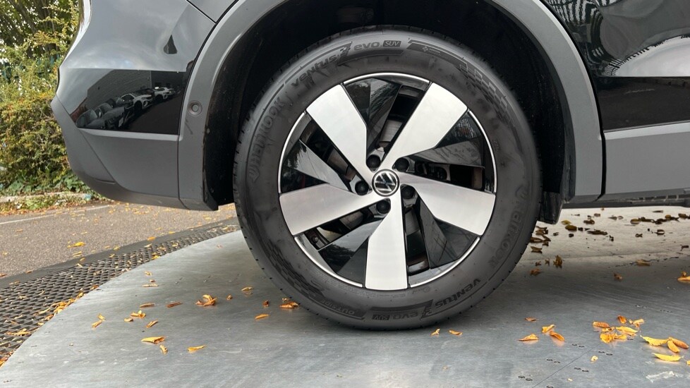 Used Volkswagen Tiguan 2025 for sale - 76208759: Photo 18