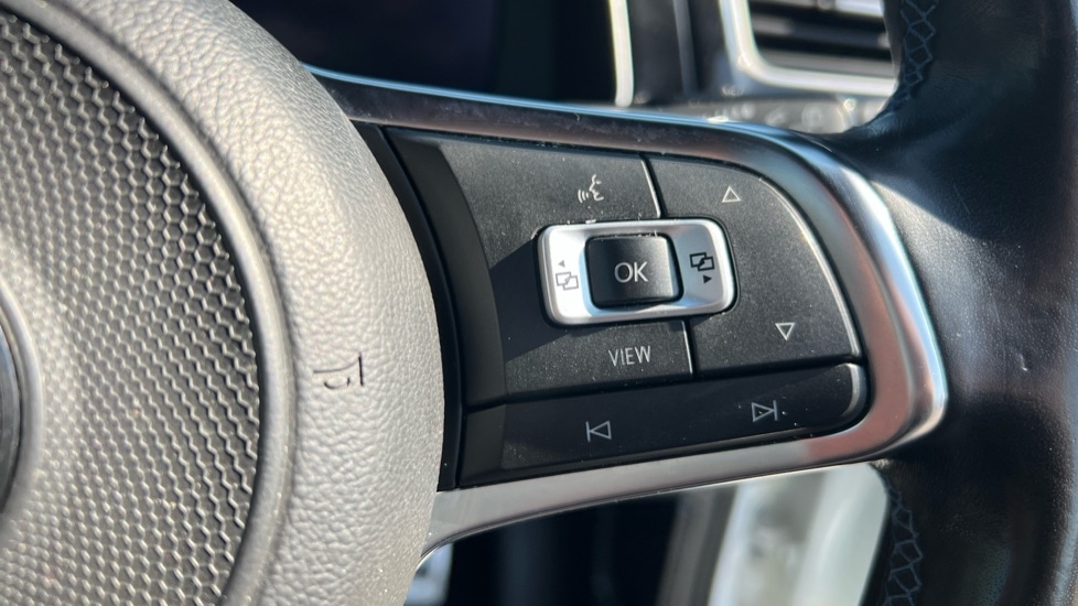 Used Volkswagen Golf 2020 for sale - 76766108: Photo 22