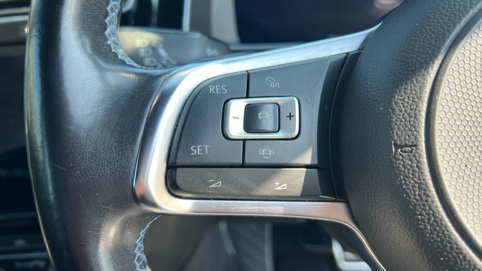 Used Volkswagen Golf 2020 for sale - 76766108: Photo 23