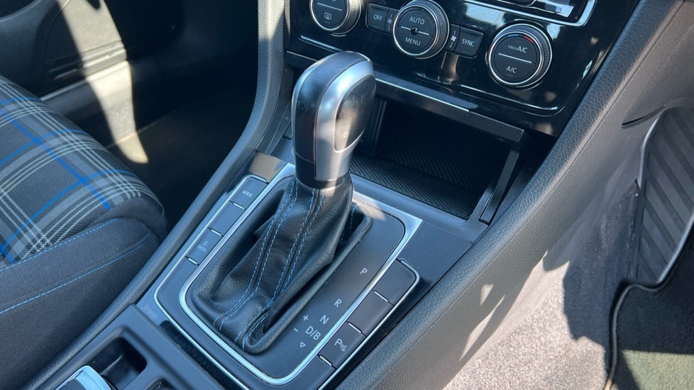 Used Volkswagen Golf 2020 for sale - 76766108: Photo 29