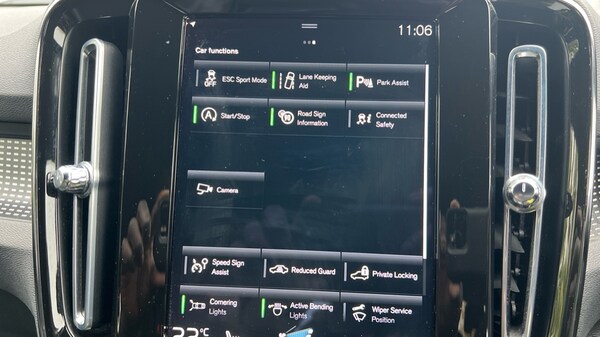 Used Volvo XC40 2021 for sale - 76124477: Photo 34