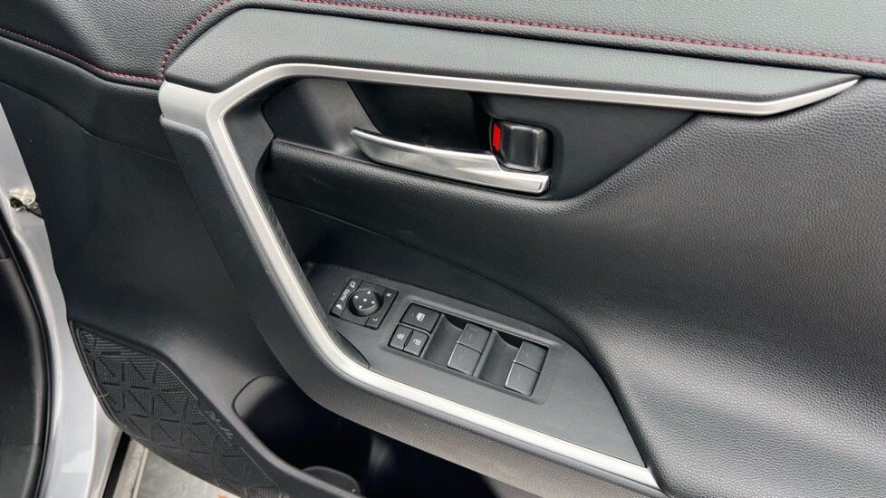 Used Toyota RAV4 2023 for sale - 76871664: Photo 30