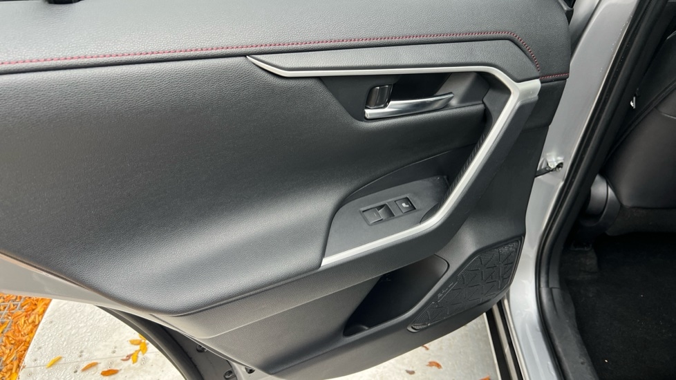 Used Toyota RAV4 2023 for sale - 76871664: Photo 40