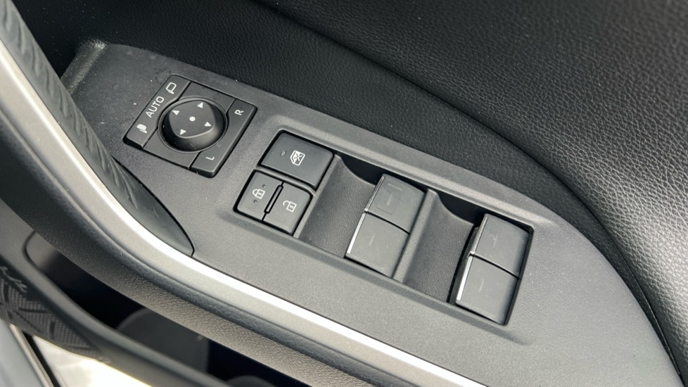 Used Toyota RAV4 2023 for sale - 76871664: Photo 49