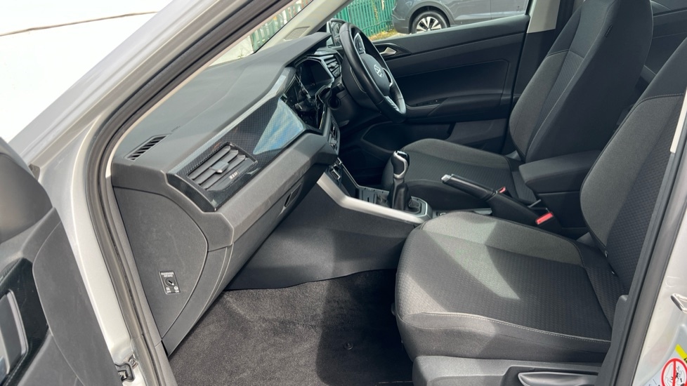 Used Volkswagen Polo 2023 for sale - 77050976: Photo 2