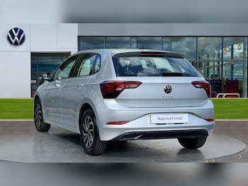 Used Volkswagen Polo 2023 for sale - 77050976: Photo