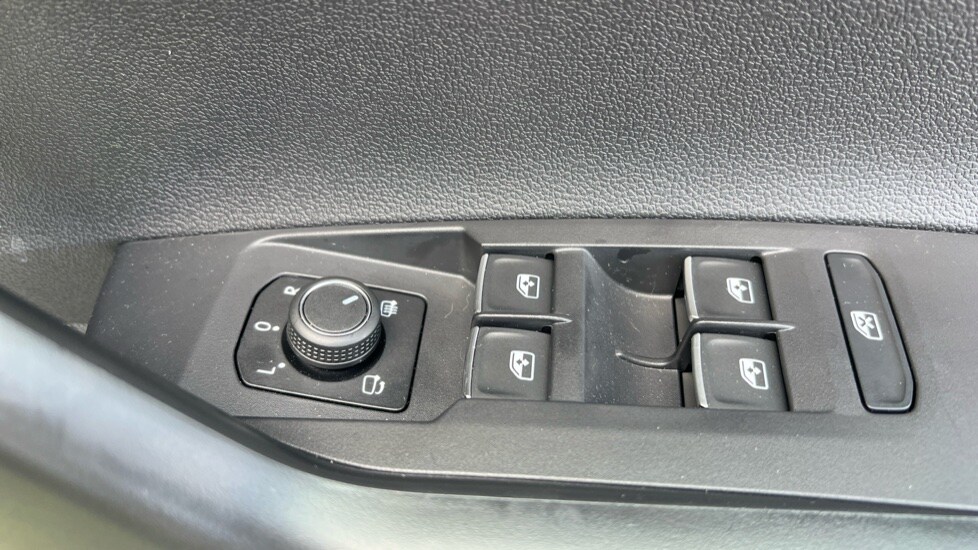 Used Volkswagen Taigo 2025 for sale - 75406054: Photo 48