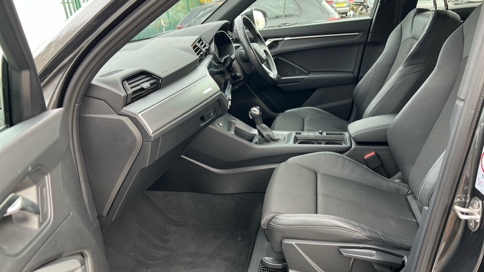 Used Audi Q3 2023 for sale - 76870070: Photo 10