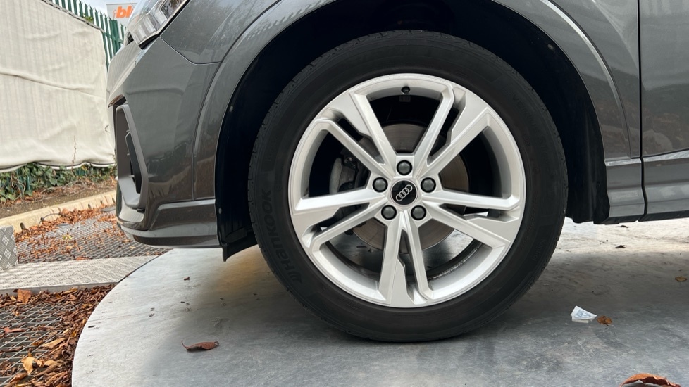 Used Audi Q3 2023 for sale - 76870070: Photo 17