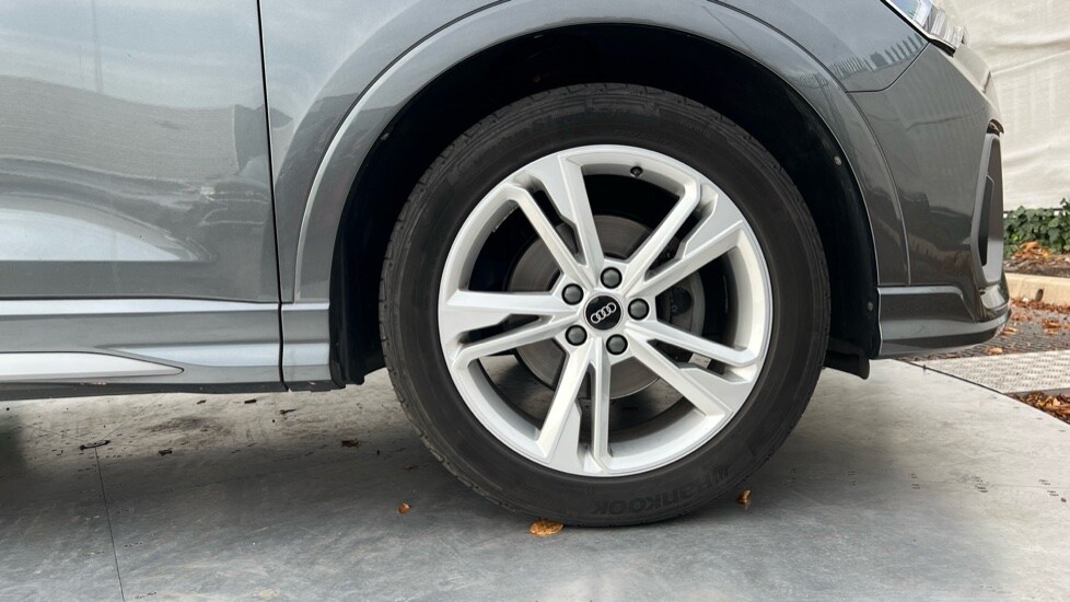 Used Audi Q3 2023 for sale - 76870070: Photo 20