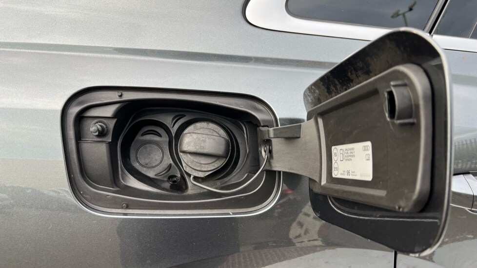 Used Audi Q3 2023 for sale - 76870070: Photo 21