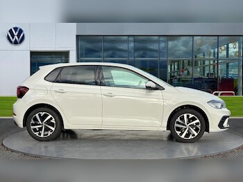 Used Volkswagen Polo 2025 for sale - 76999378: Photo