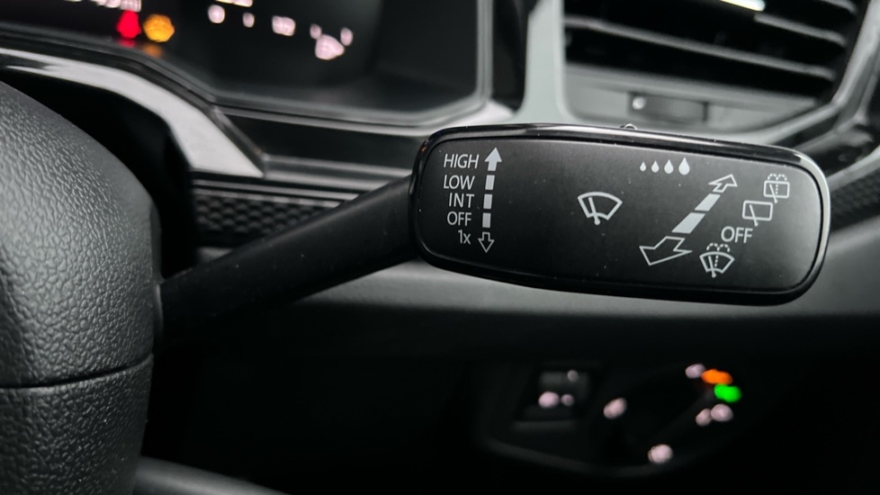 Used Volkswagen Polo 2025 for sale - 77060620: Photo 32