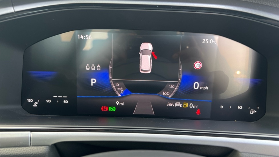 Used Volkswagen T-Roc 2025 for sale - 76868907: Photo 13