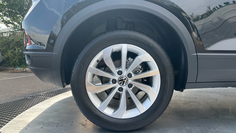 Used Volkswagen T-Roc 2025 for sale - 76868907: Photo 18