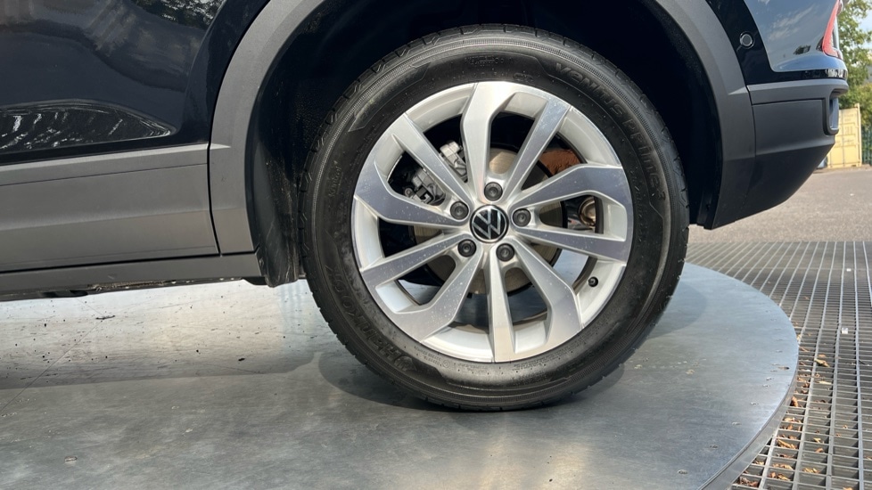 Used Volkswagen T-Roc 2025 for sale - 76868907: Photo 19