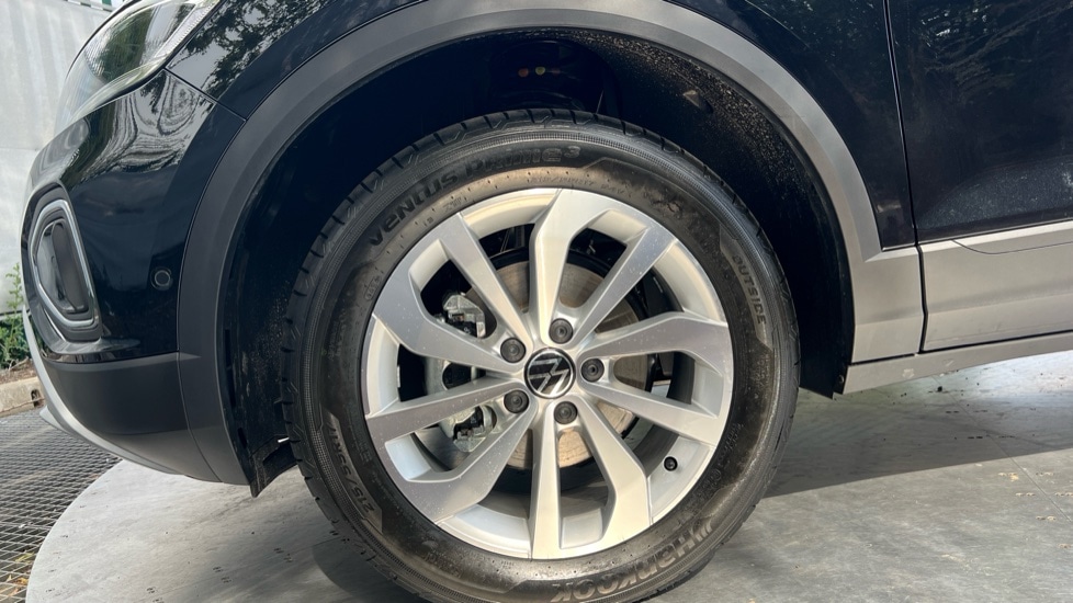 Used Volkswagen T-Roc 2025 for sale - 76868907: Photo 20