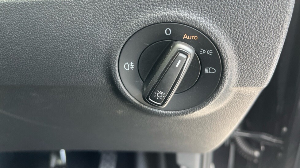 Used Volkswagen T-Roc 2025 for sale - 76868907: Photo 48