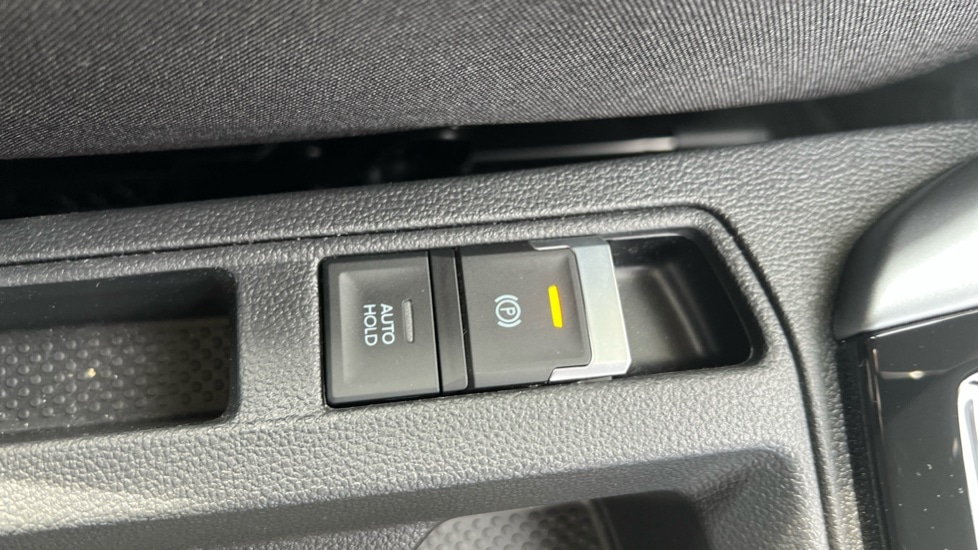 Used Volkswagen T-Roc 2025 for sale - 76868907: Photo 49