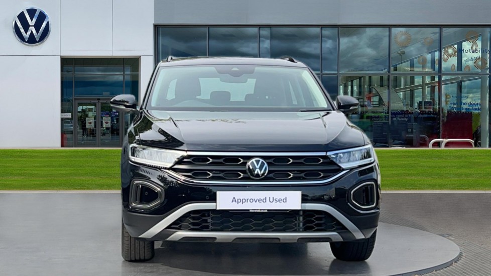 Used Volkswagen T-Roc 2025 for sale - 76868907: Photo 9