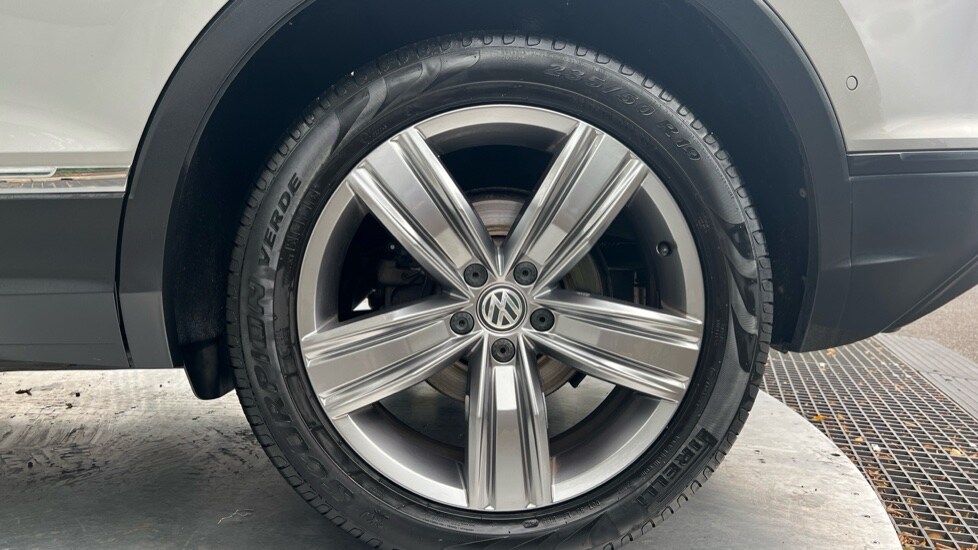 Used Volkswagen Tiguan 2019 for sale - 75886876: Photo 18