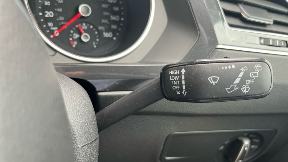 Used Volkswagen Tiguan 2019 for sale - 75886876: Photo 32