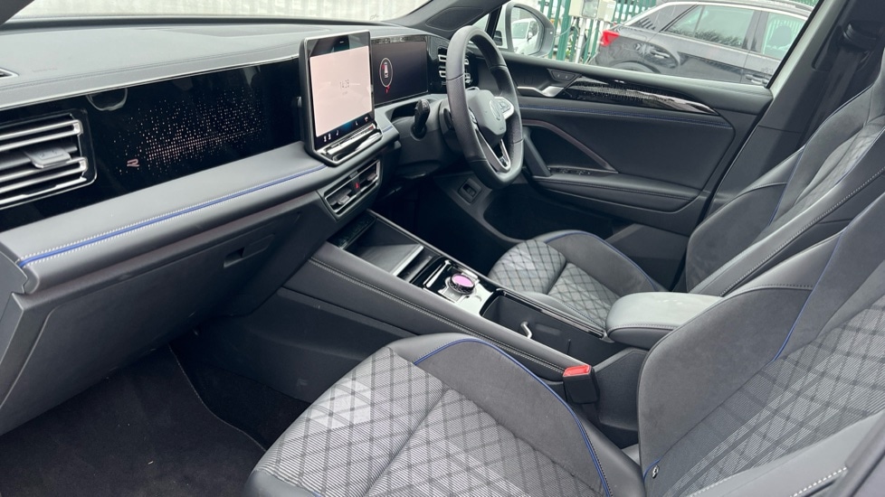 Used Volkswagen Tiguan 2025 for sale - 77036039: Photo 2