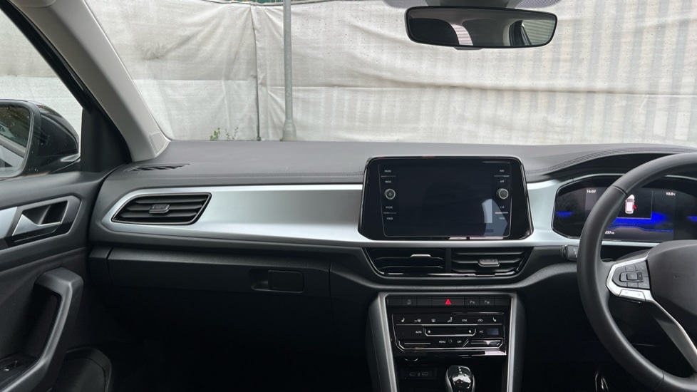 Used Volkswagen T-Roc 2025 for sale - 76870359: Photo 12