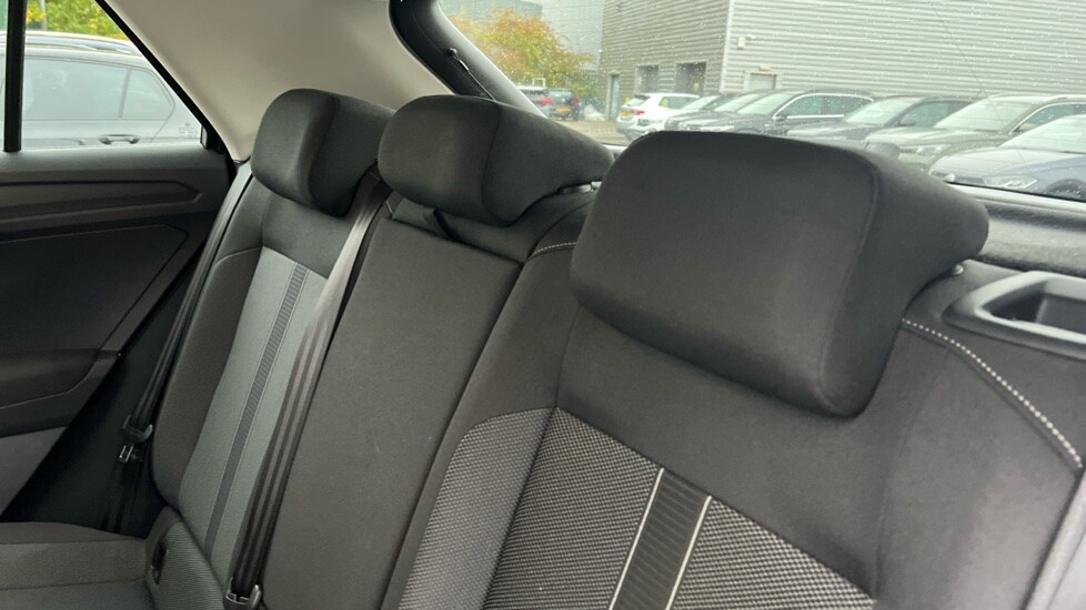 Used Volkswagen T-Roc 2025 for sale - 76870359: Photo 14