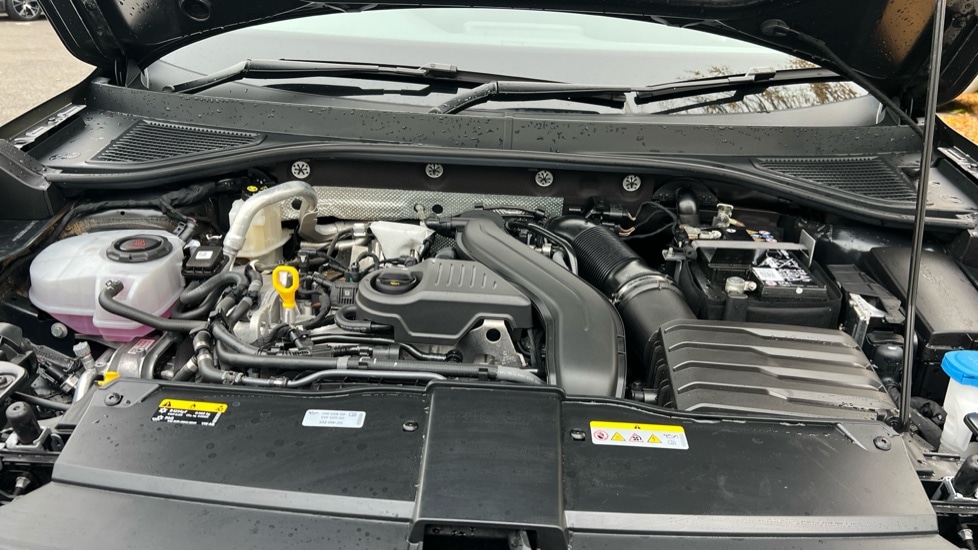 Used Volkswagen T-Roc 2025 for sale - 76870359: Photo 16