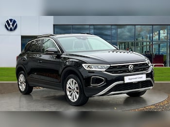 Used Volkswagen T-Roc 2025 for sale - 76870359: Photo