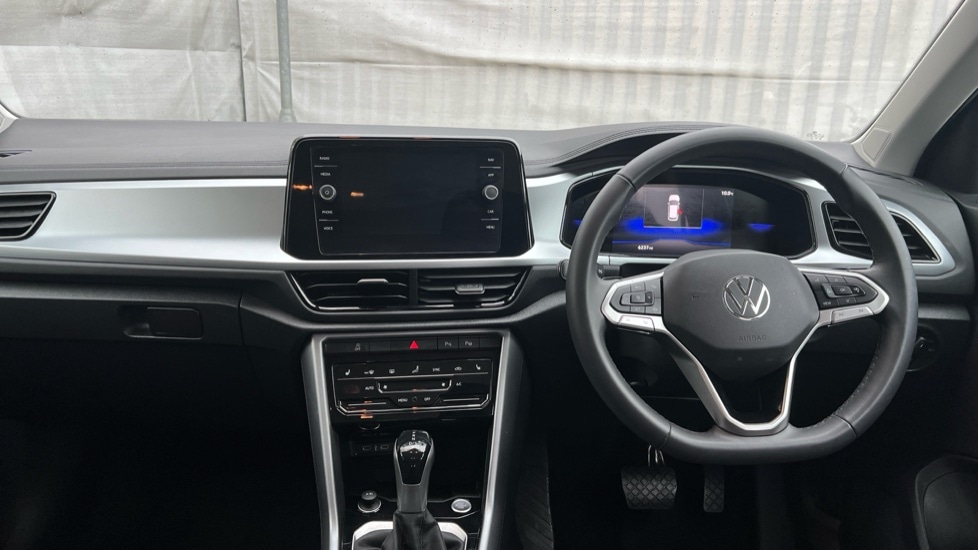 Used Volkswagen T-Roc 2025 for sale - 76870359: Photo 27