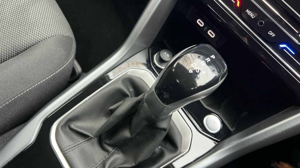 Used Volkswagen T-Roc 2025 for sale - 76870359: Photo 36