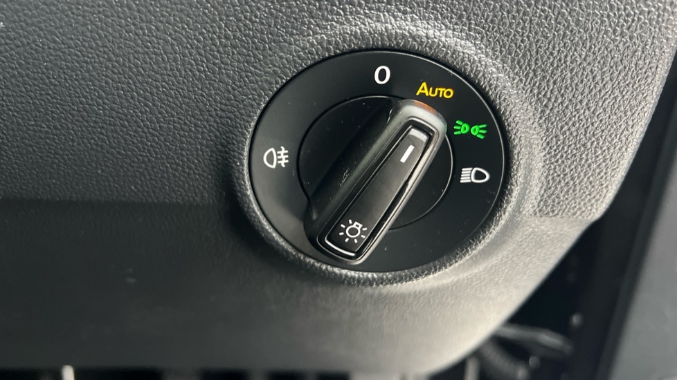 Used Volkswagen T-Roc 2025 for sale - 76870359: Photo 48