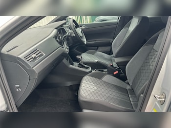 Used Volkswagen Polo 2024 for sale - 75406028: Photo