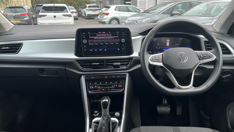 Used Volkswagen T-Roc 2025 for sale - 76176250: Photo 11