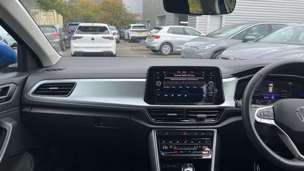 Used Volkswagen T-Roc 2025 for sale - 76176250: Photo 12