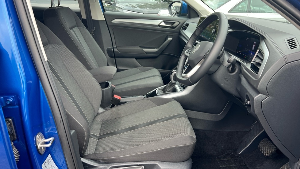 Used Volkswagen T-Roc 2025 for sale - 76176250: Photo 26