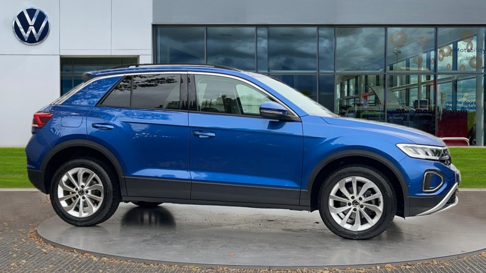 Used Volkswagen T-Roc 2025 for sale - 76176250: Photo 4