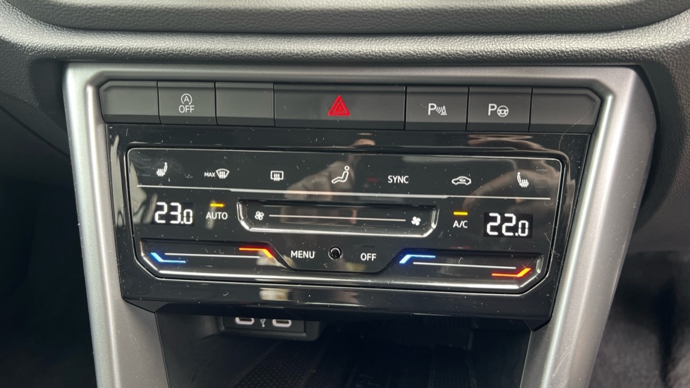 Used Volkswagen T-Roc 2025 for sale - 76176250: Photo 50