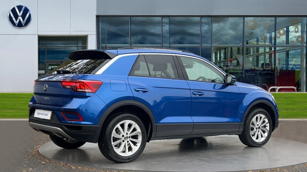 Used Volkswagen T-Roc 2025 for sale - 76176250: Photo 7